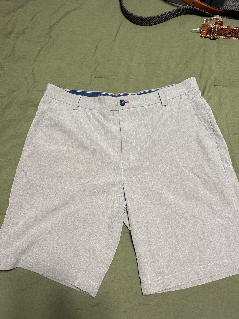 Izod Light Gray Flat Front Men's Shorts